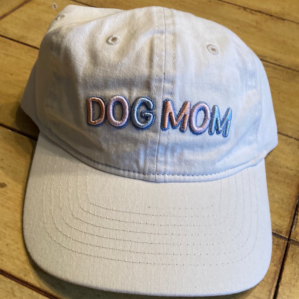 Hat , Dog Mom embroidered